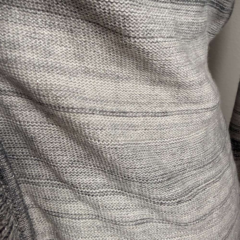 White House Black Market gray and silver ruffle cardigan sweater size small - Picture 8 of 13